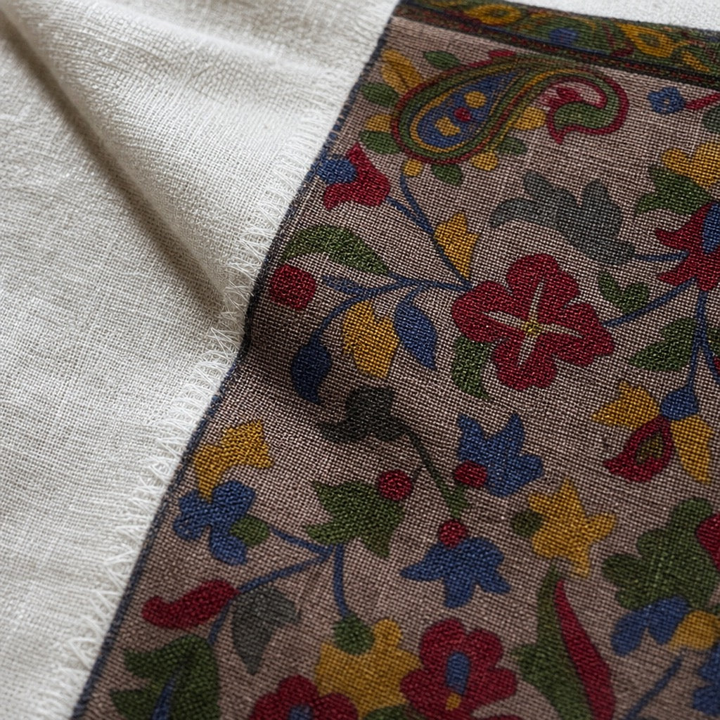 Fine Wool Palla — White Floral Taupe — detail