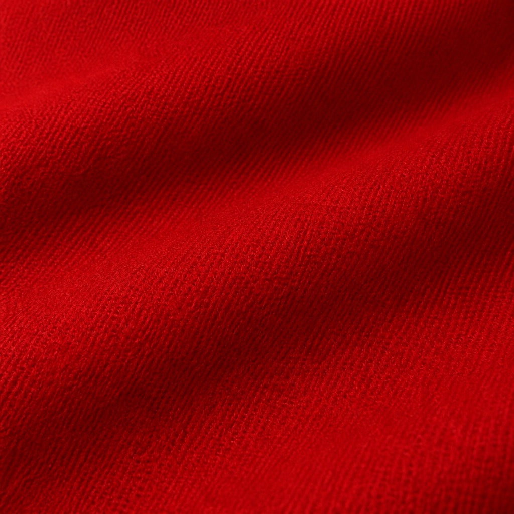 Fine Wool Solid Colour — Crimson — detail