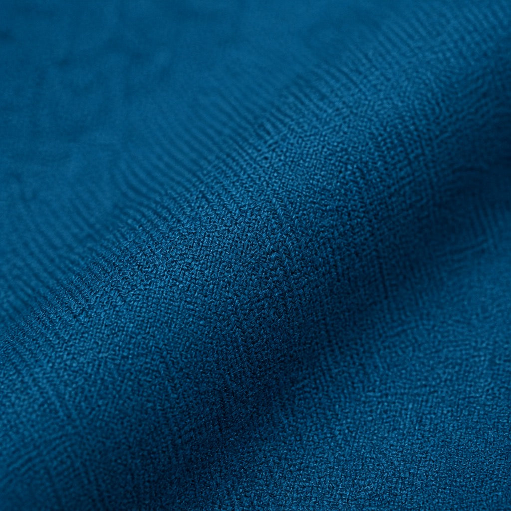 Fine Wool Solid Colour — Teal — detail